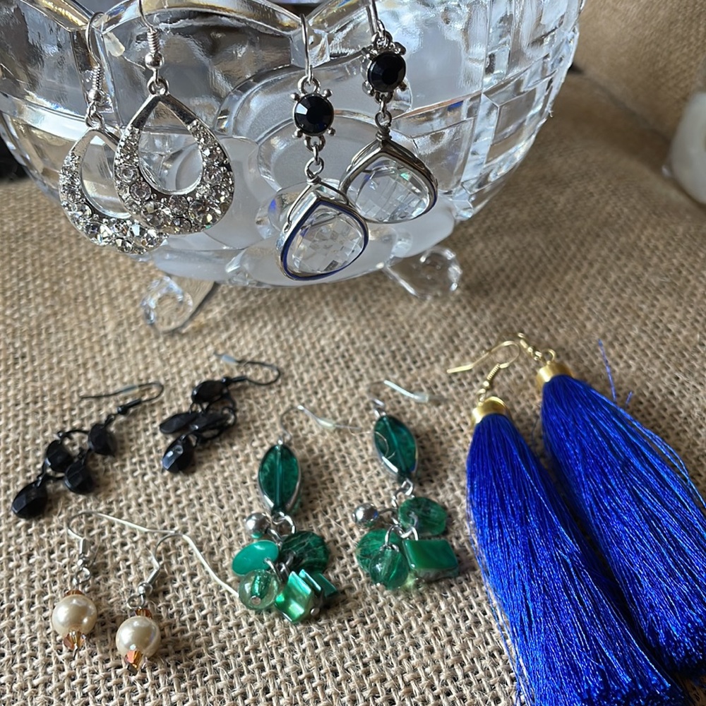 Earrings bundle - Picture 2 of 6